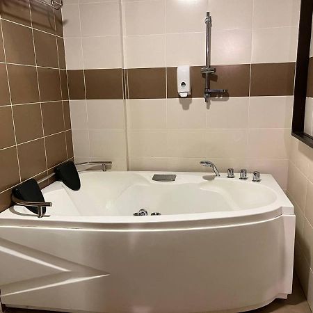 Homestay Melaka B Lagoon Studio Apartment Free Waterpark Tickets Kampong Bukit Beruang Luaran gambar